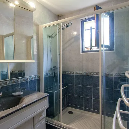 Villa Domaine De Pirayne Issac