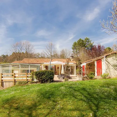 Domaine De Pirayne Villa Issac