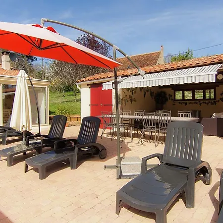 Domaine De Pirayne * Issac